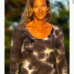 Women's Long Sleeve Tie-Dye Top